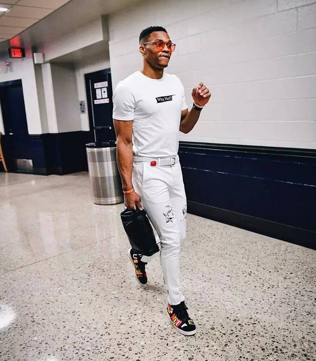 类似套路在 类似套路在