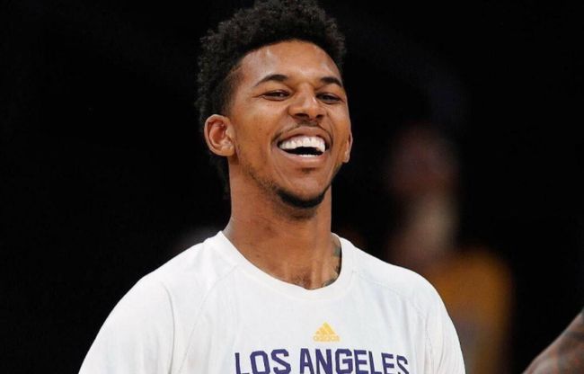 也在反击中 也在反击中